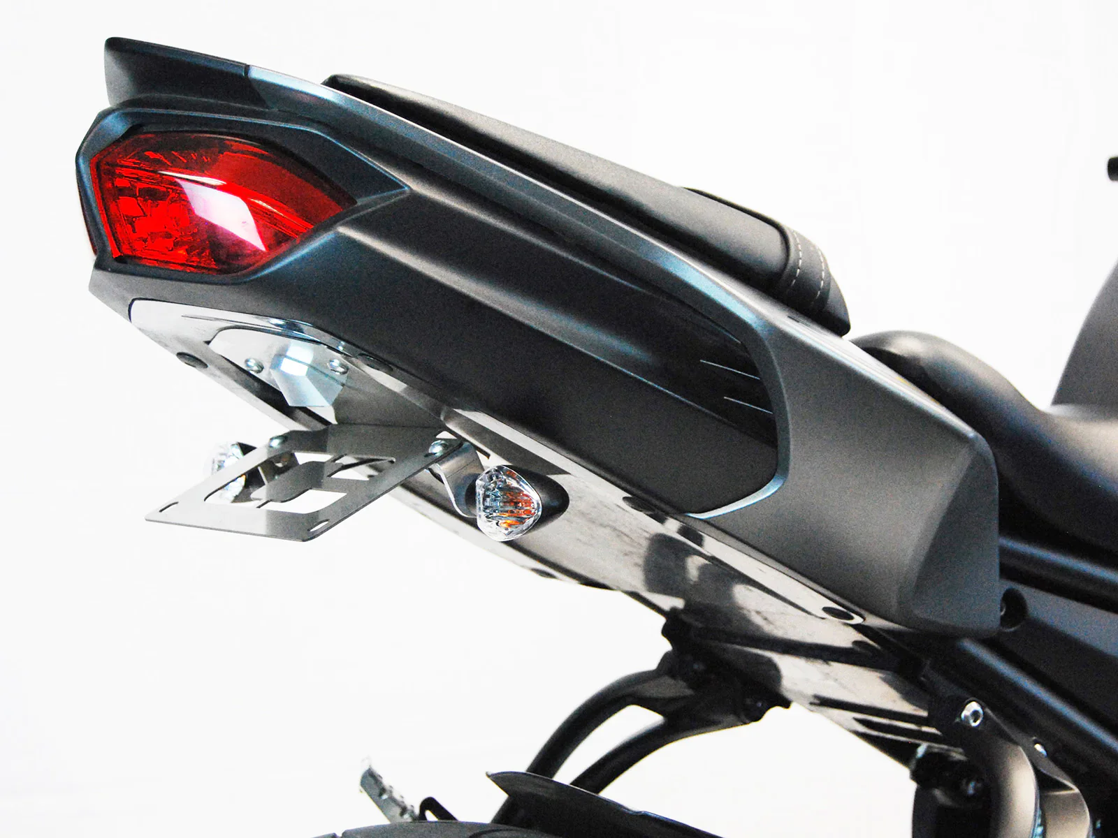 2011-2013 Yamaha FZ8 Fender Eliminator / Tail Tidy with Turn Signals