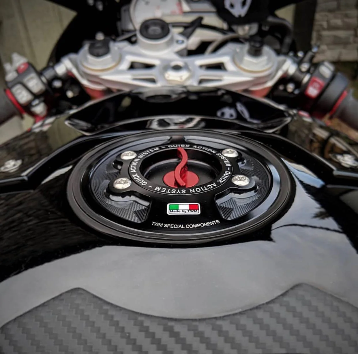 2013-2023 Yamaha MT09 Quick Action Fuel Cap by TWM - Image 7