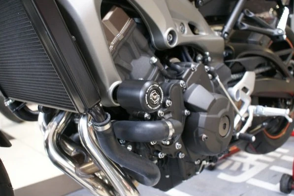 2016-2025 Yamaha XSR900 Frame Sliders by Womet-Tech - Image 3