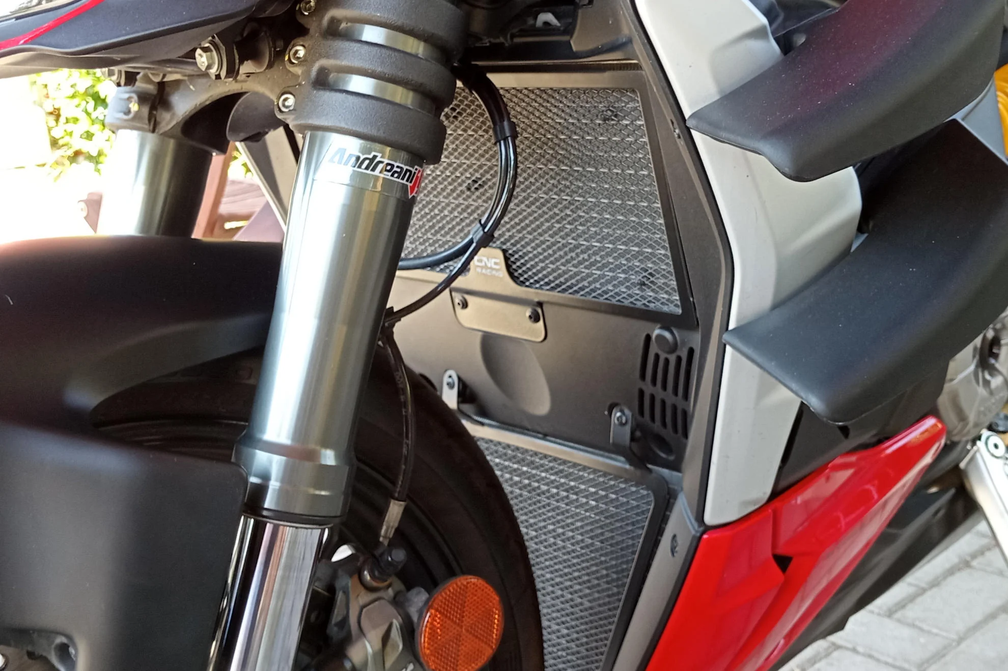 2022-2024 Ducati Streetfighter V2 Radiator Guard - Image 3