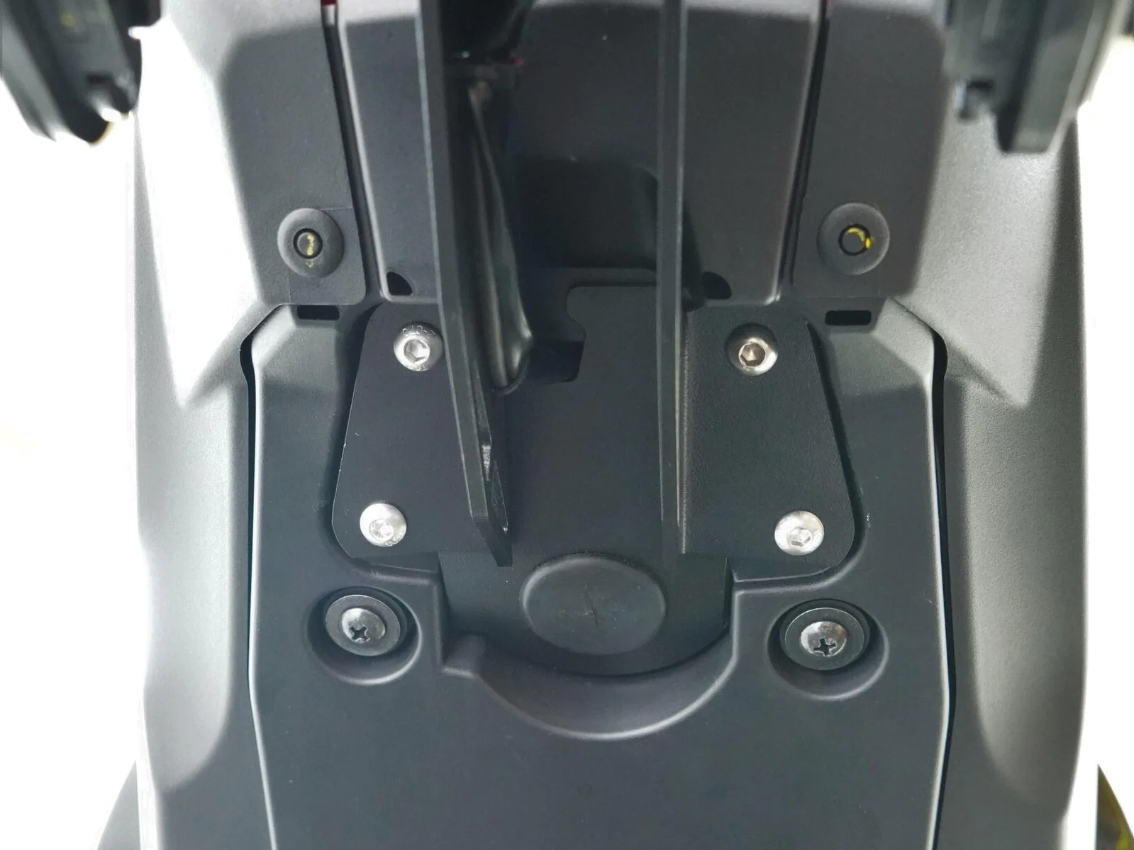 2022-2026 Yamaha MT10 Tail Tidy / Fender Eliminator Kit by Mustard Bikes - Image 6