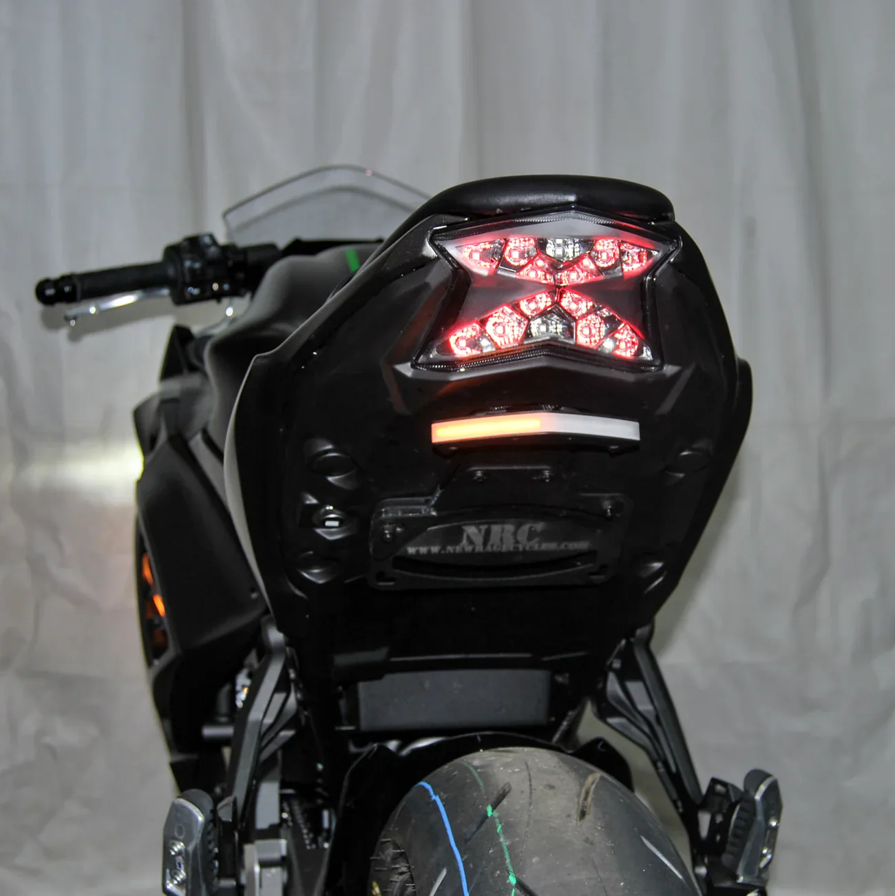 2023-2026 Kawasaki Ninja 650 Fender Eliminator / Tail Tidy with LED Turn Signals - Image 3
