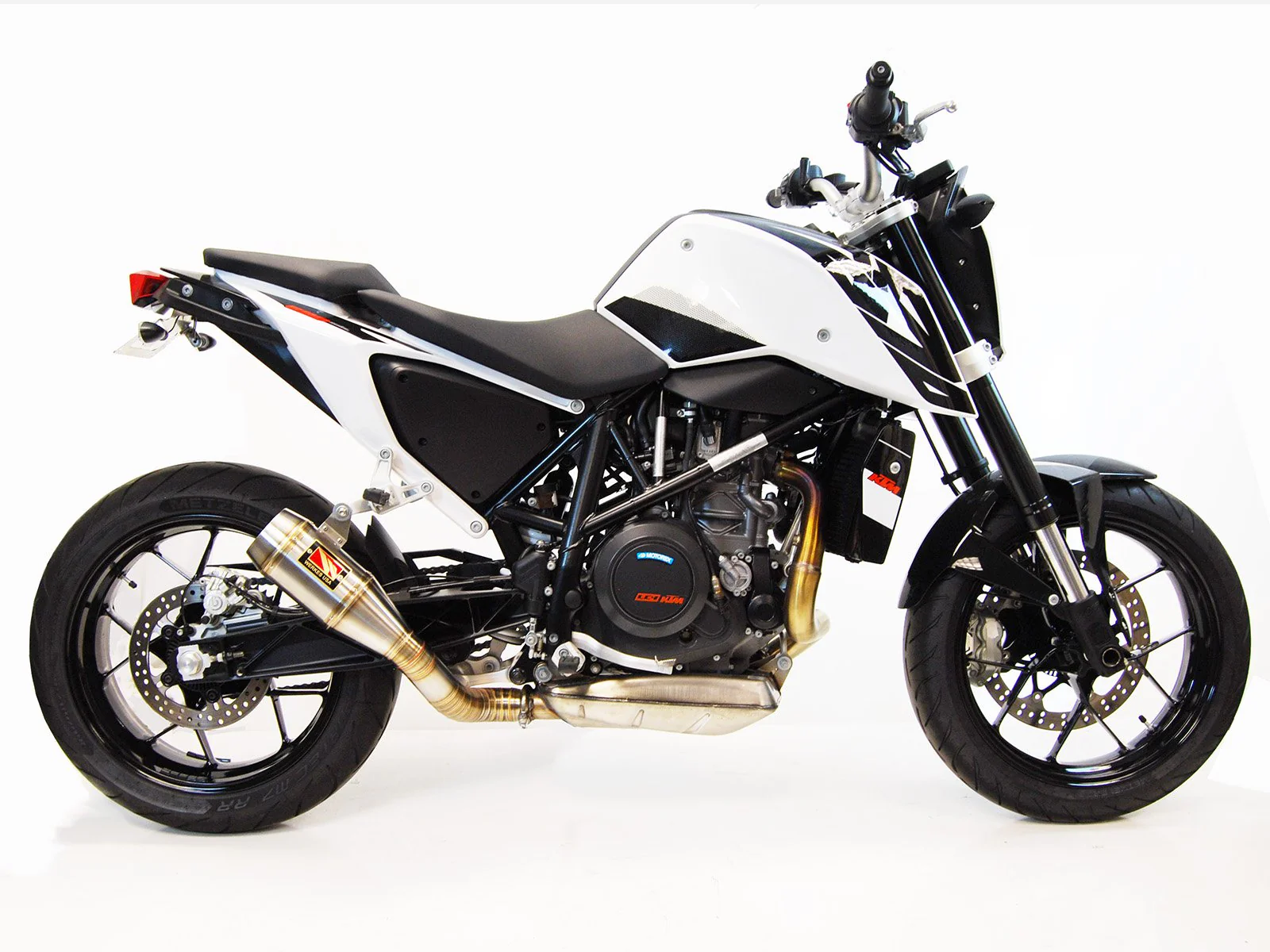 KTM 690 Duke Slip-On Exhaust - Image 4