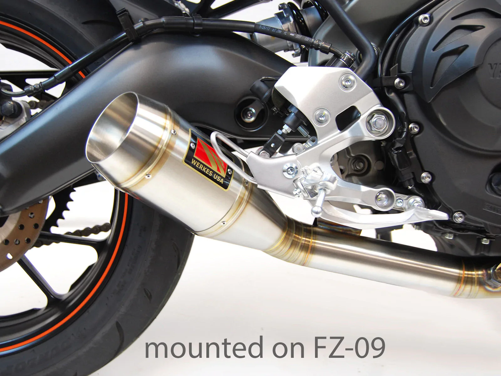2014-2020 Yamaha MT09 Slip-On Exhaust - Image 4