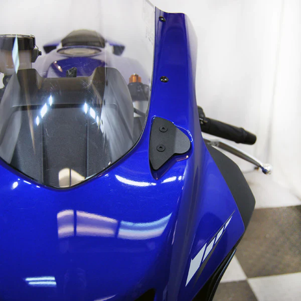 2022-2025 Yamaha R7 Mirror Block Off Plates - Image 4